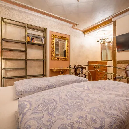 Diabora-veliko Tarnovo בית הארחה 3*